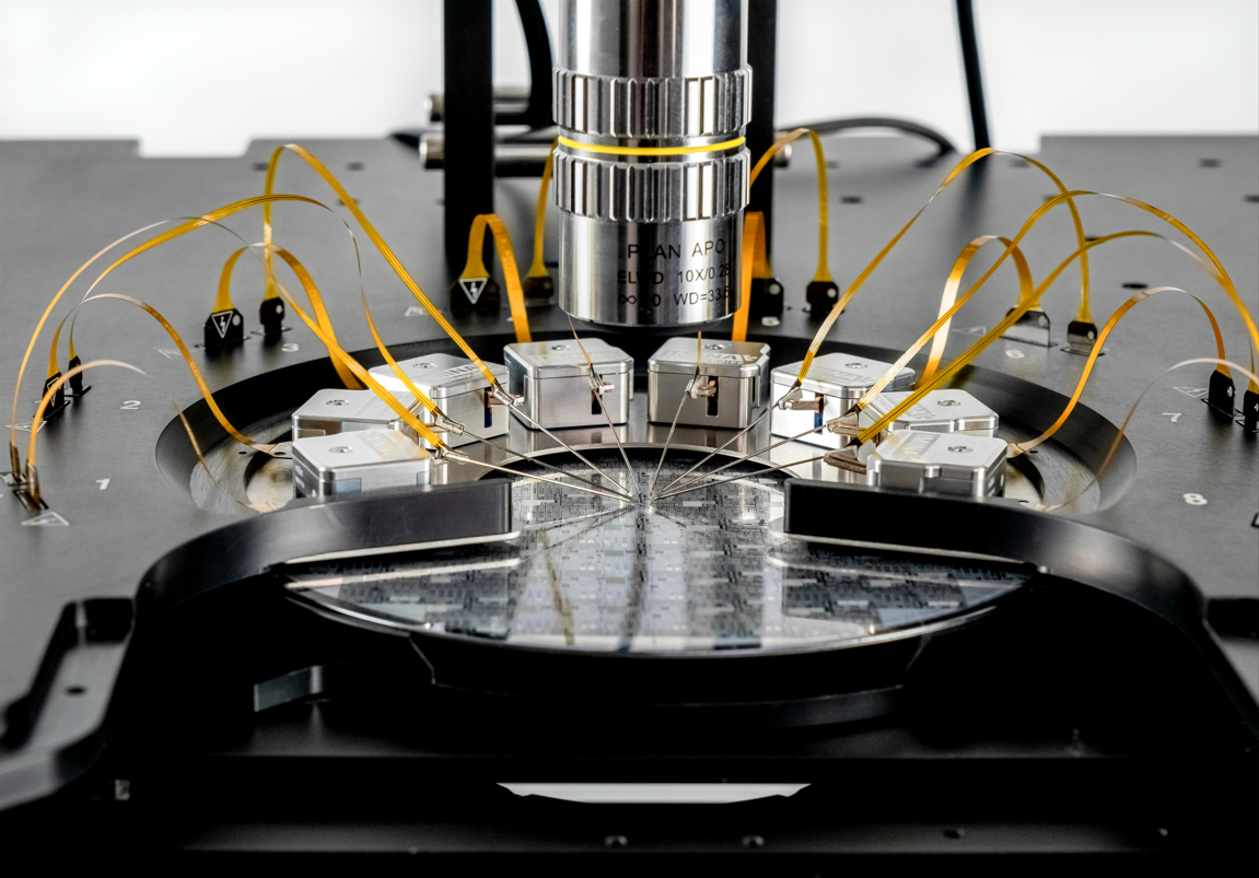 나노프로빙시스템 (In-situ Nanoprobing system)